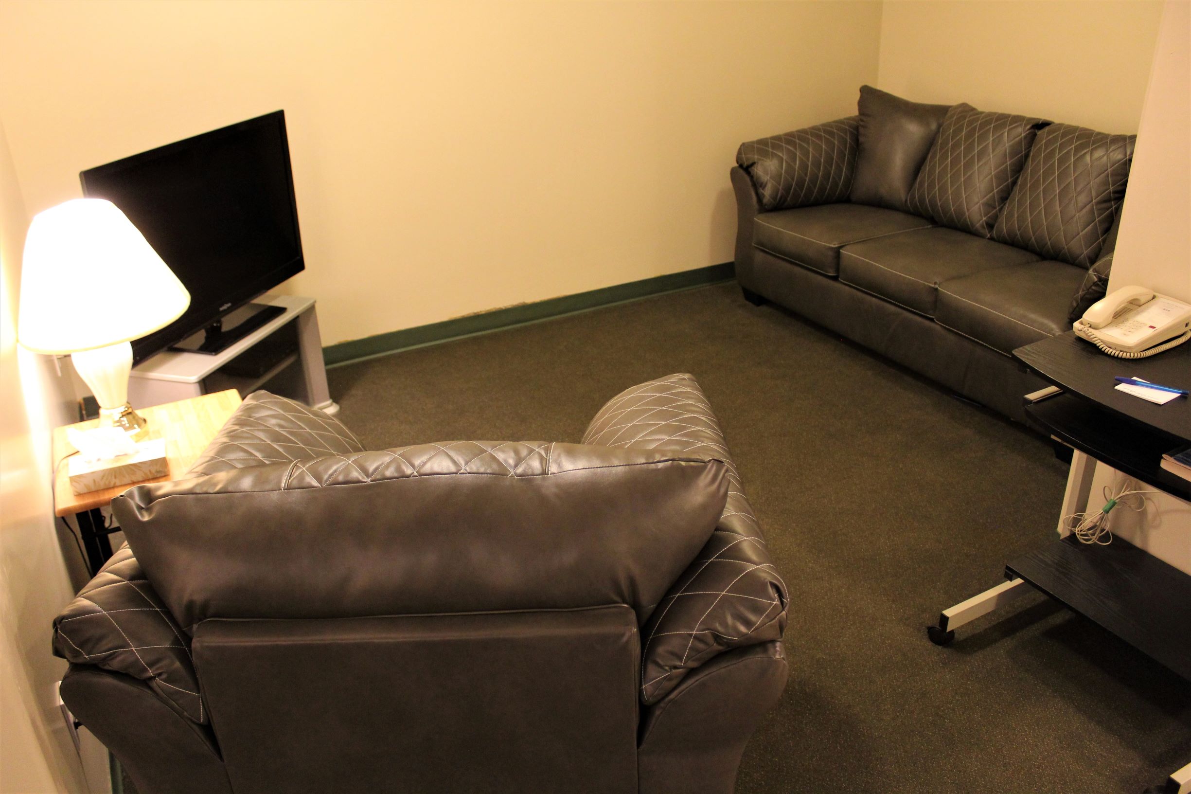 2 BEDROOM SUITE - 2 Bedroom Room with 1 Queen Bed Per Room, with Double Bed In Couch (on LaCreteInn&Suites.ca)