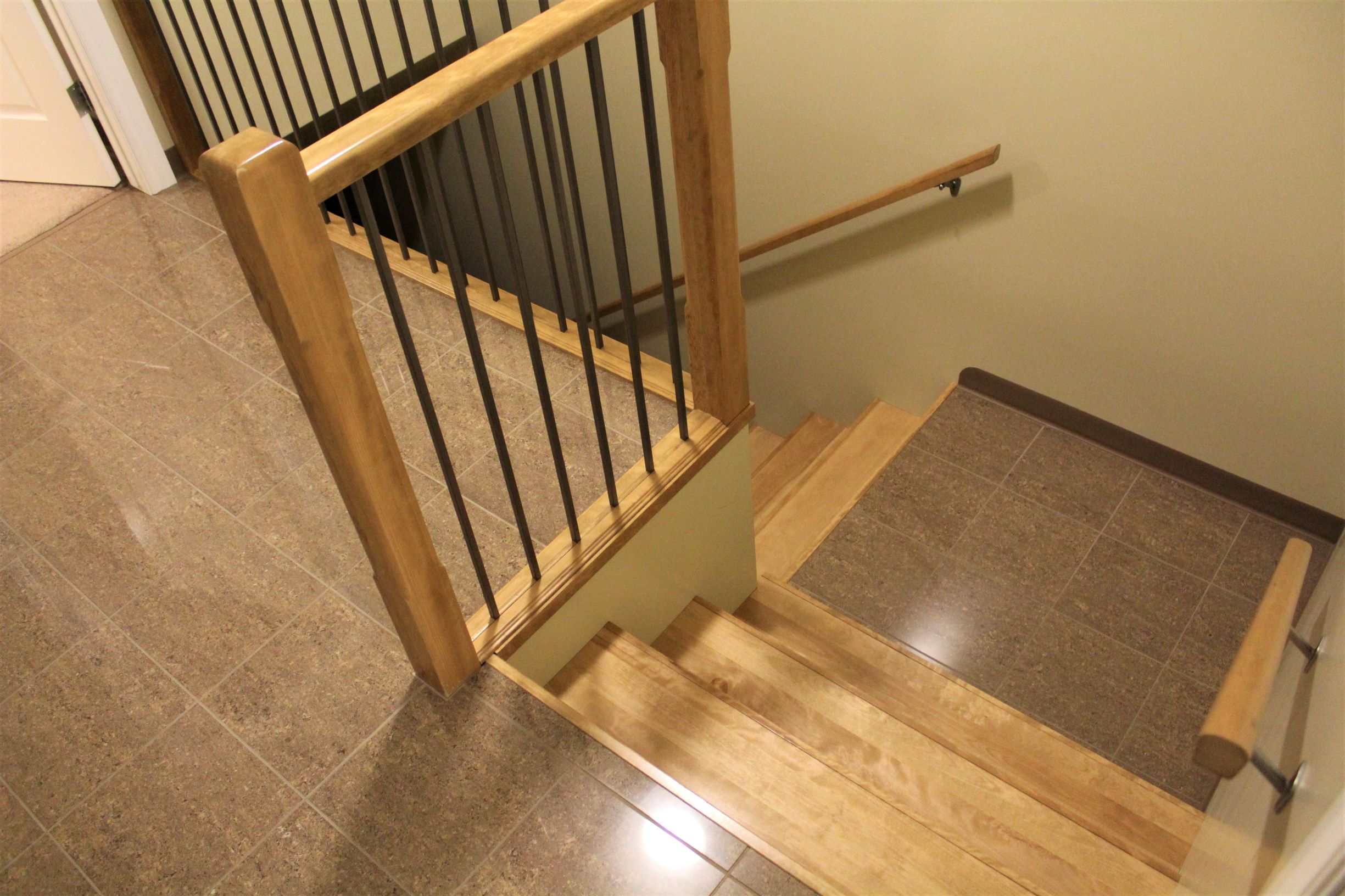 2 BEDROOM EXECUTIVE SUITE - 2 Bedrooms w/ 1 Queen Bed Per Room plus Queen Size pull-out couch in the Living Room (on LaCreteInn&Suites.ca)